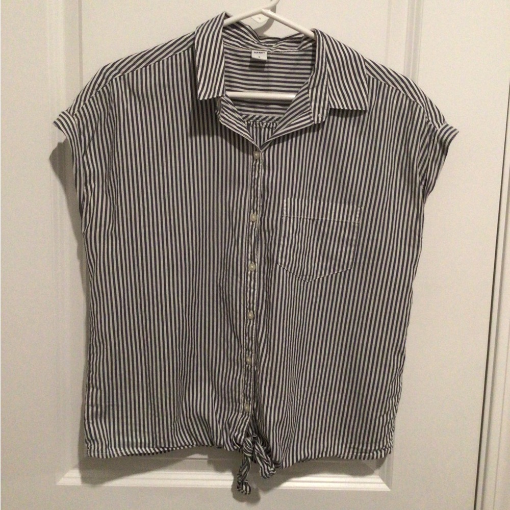 Women’s Old Navy Striped Button Down Shirt